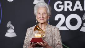 A los 95 años, cantante cubana se lleva el Latin Grammy de “Mejor Nuevo Artista” 
